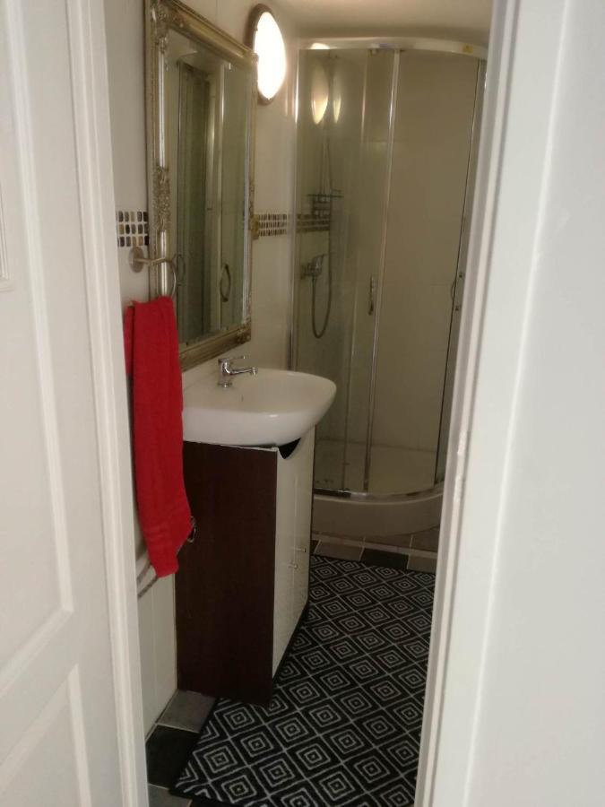 Niezalezne Pietro W Domu Z Widokiem Na Morze Apartamento Gdynia Exterior foto